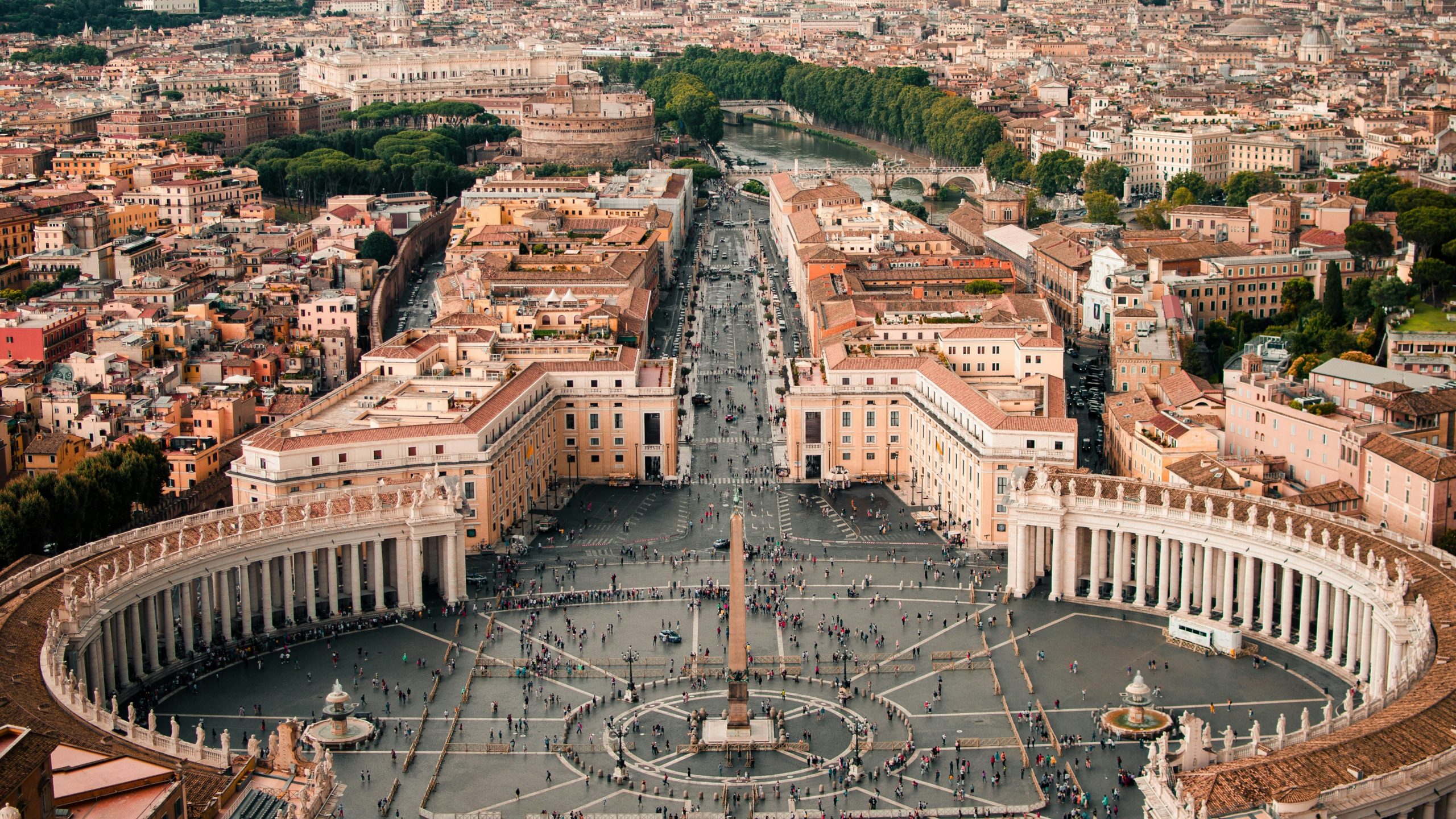 Vaticano_San Pietro_Unsplash_resized